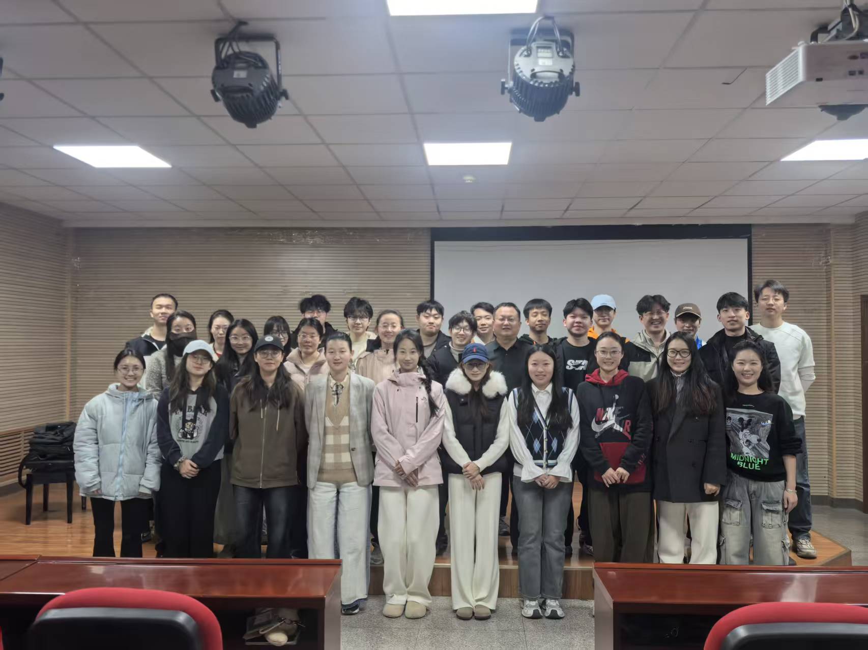 微信图片_20251105162928.jpg